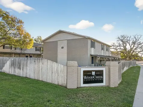 1400 Summit Street B College Station TX 77845