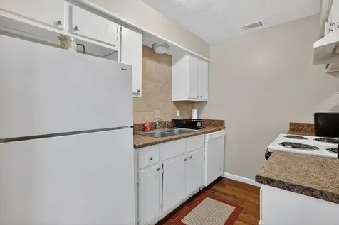 1400 Summit Street B College Station TX 77845