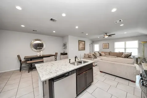 8022 Gambrel Way Rosharon TX 77583