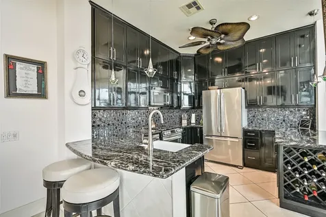 801 E Beach Drive Bc2808 Galveston TX 77550