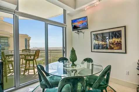 801 E Beach Drive Bc2808 Galveston TX 77550