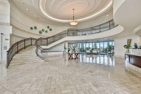 801 E Beach Drive Bc2808 Galveston TX 77550