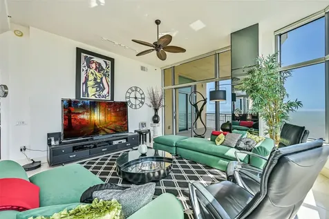 801 E Beach Drive Bc2808 Galveston TX 77550