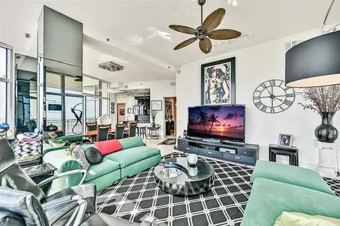 801 E Beach Drive Bc2808 Galveston TX 77550
