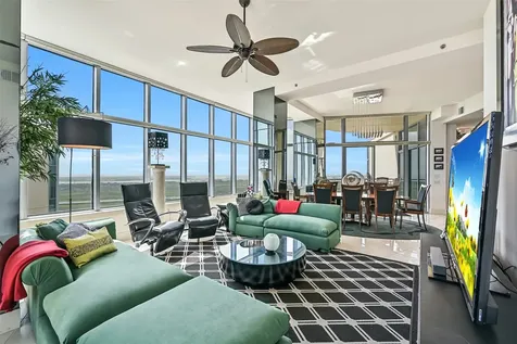 801 E Beach Drive Bc2808 Galveston TX 77550