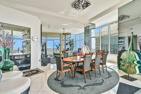 801 E Beach Drive Bc2808 Galveston TX 77550