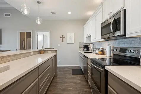 1009 N Monkhouse Drive Crystal Beach TX 77650