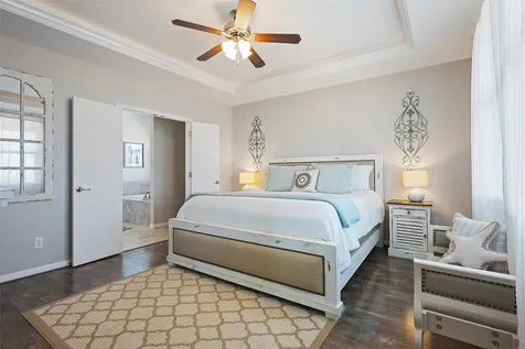 1009 N Monkhouse Drive Crystal Beach TX 77650