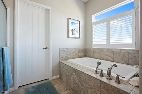 1009 N Monkhouse Drive Crystal Beach TX 77650