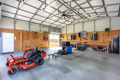 1009 N Monkhouse Drive Crystal Beach TX 77650