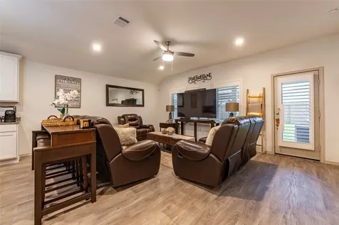 9705 Wall Street Texas City TX 77591