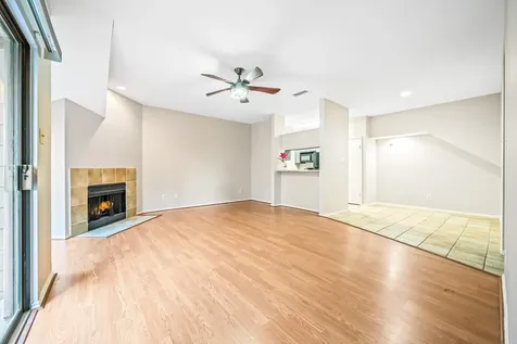 2023 Gentryside Drive 204 Houston TX 77077