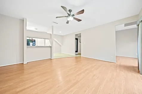 2023 Gentryside Drive 204 Houston TX 77077