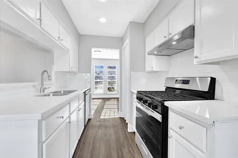 12106 Panay Drive Houston TX 77048