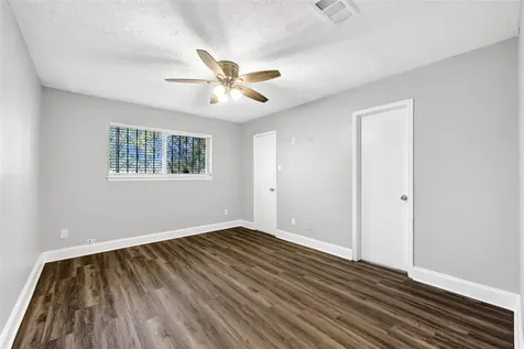 12106 Panay Drive Houston TX 77048
