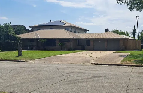 1611 Leggett Drive Galena Park TX 77547