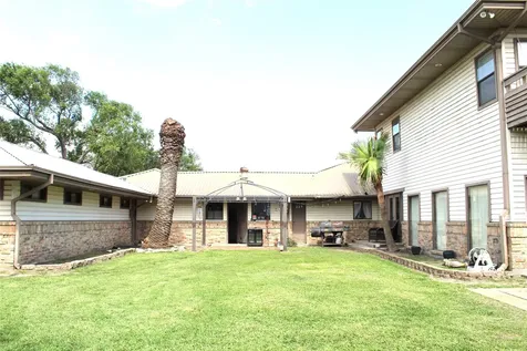 1611 Leggett Drive Galena Park TX 77547