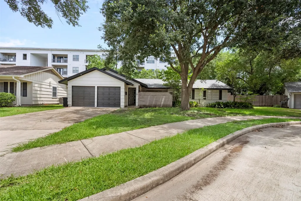 5422 Lincrest Lane Houston TX 77056