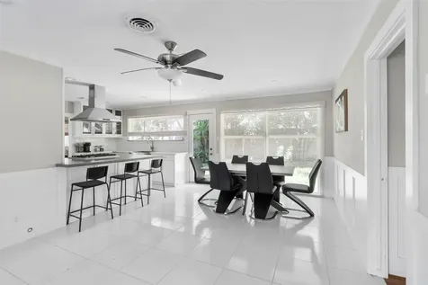 5422 Lincrest Lane Houston TX 77056