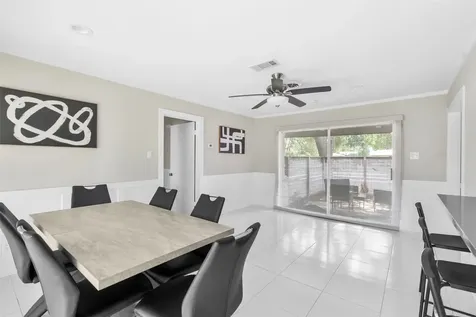 5422 Lincrest Lane Houston TX 77056