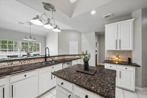 1602 Oak Place Court Pearland TX 77581