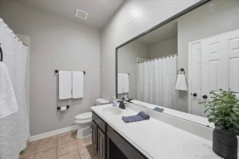 1602 Oak Place Court Pearland TX 77581