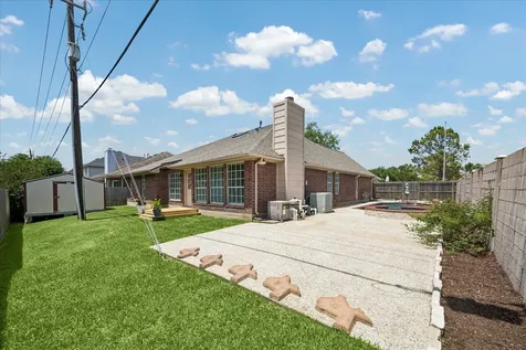 1602 Oak Place Court Pearland TX 77581