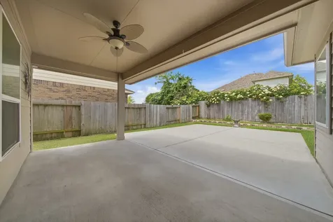 2716 Sunshade Court Pearland TX 77584