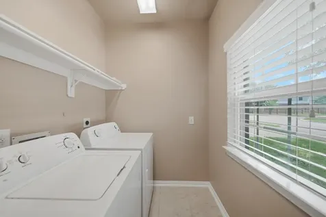 2716 Sunshade Court Pearland TX 77584