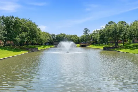 2716 Sunshade Court Pearland TX 77584