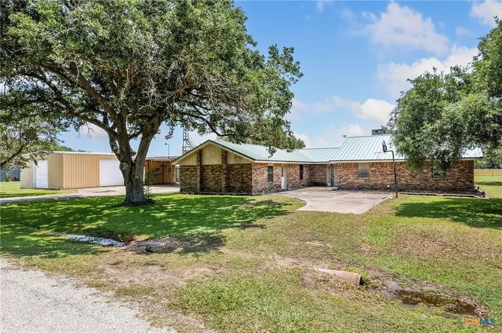 181 Pecan Drive Port Lavaca TX 77979