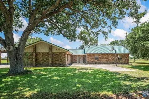 181 Pecan Drive Port Lavaca TX 77979