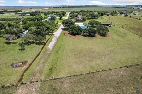 181 Pecan Drive Port Lavaca TX 77979
