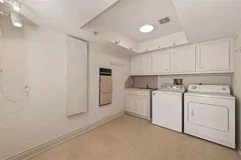 5437 Loch Lomond Drive Houston TX 77096