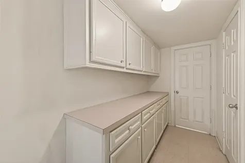 5437 Loch Lomond Drive Houston TX 77096