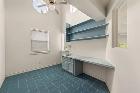 5437 Loch Lomond Drive Houston TX 77096
