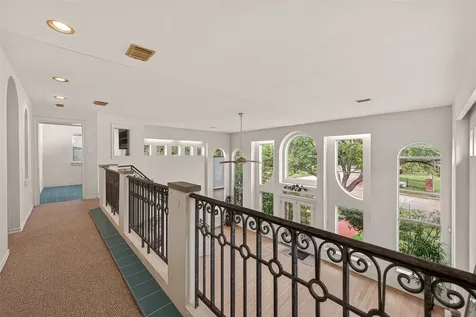 5437 Loch Lomond Drive Houston TX 77096