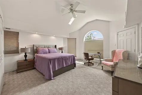 5437 Loch Lomond Drive Houston TX 77096