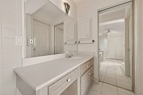 5437 Loch Lomond Drive Houston TX 77096