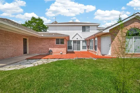 5437 Loch Lomond Drive Houston TX 77096