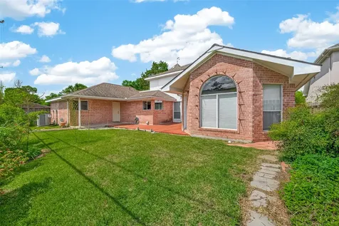 5437 Loch Lomond Drive Houston TX 77096