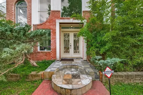 5437 Loch Lomond Drive Houston TX 77096