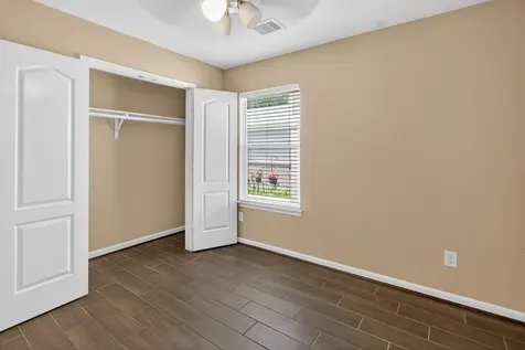 919 Staffordale Manor Lane Houston TX 77047