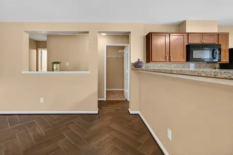 919 Staffordale Manor Lane Houston TX 77047