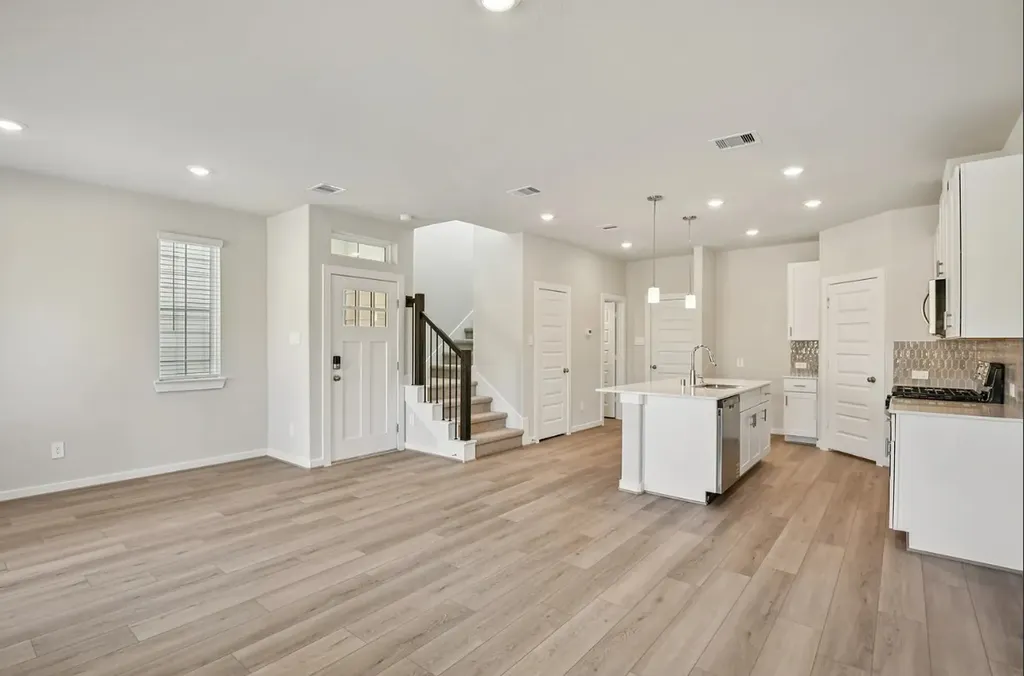 629 Sand Dollar Drive Kemah TX 77565