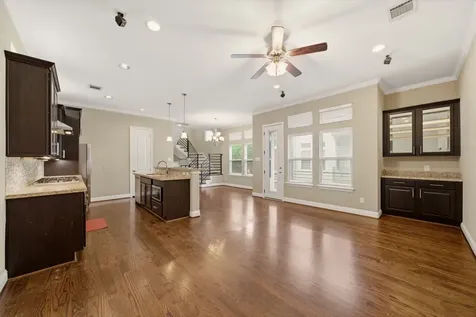 1113 W 18th Street A Houston TX 77008