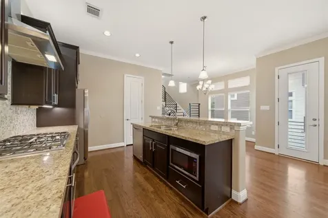 1113 W 18th Street A Houston TX 77008