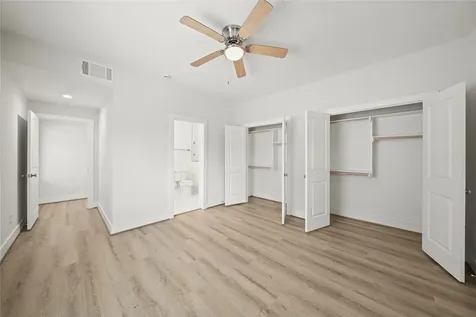 4007 New Orleans Street B Houston TX 77020