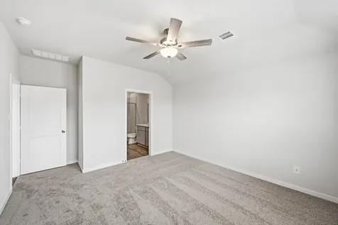 1879 Redwood Lane Dayton TX 77535
