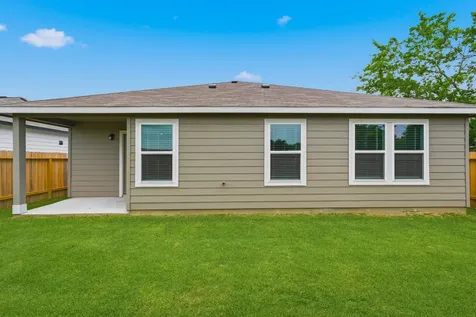 1879 Redwood Lane Dayton TX 77535
